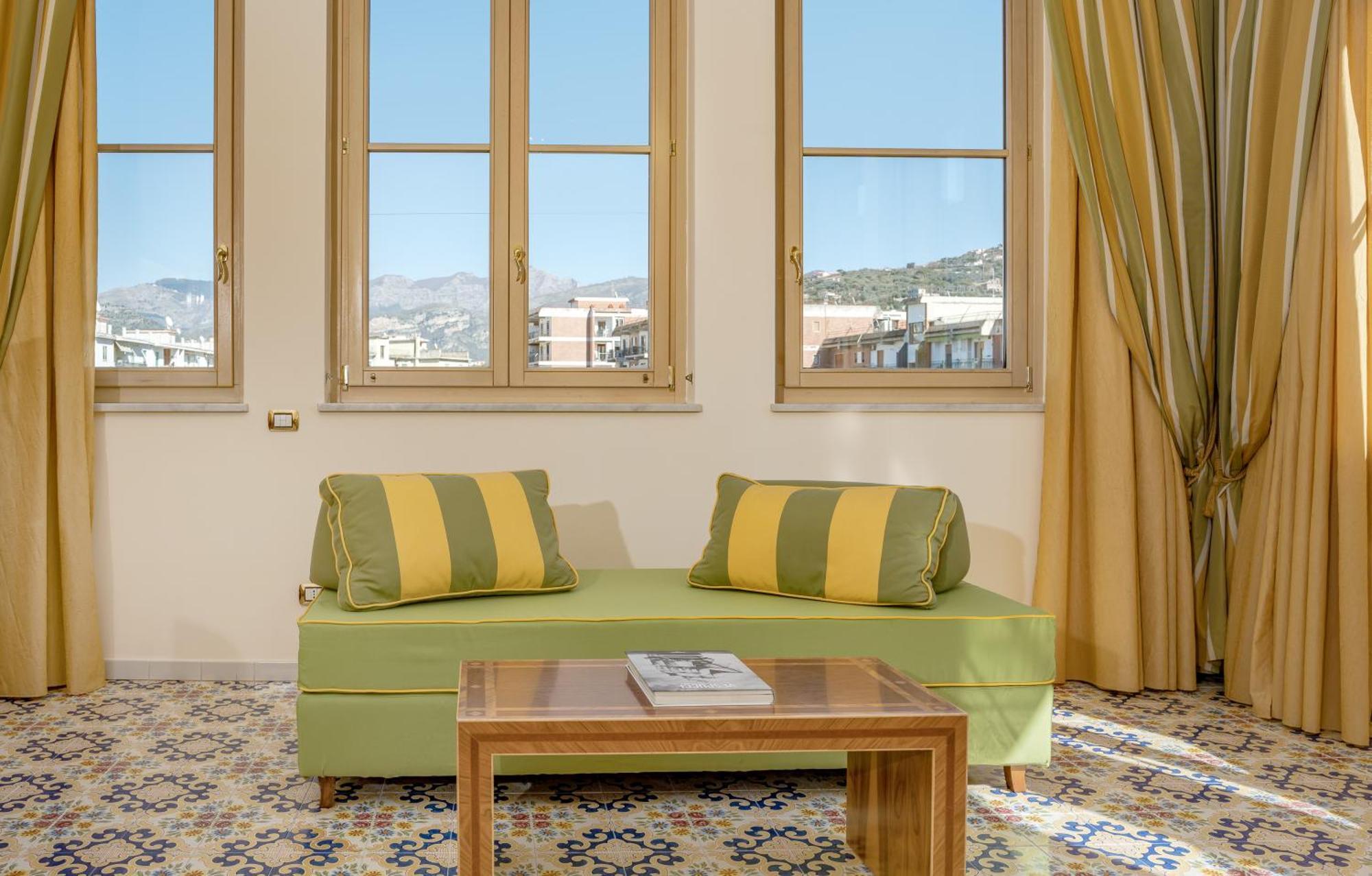 Hotel Antiche Mura سورينتو المظهر الخارجي الصورة