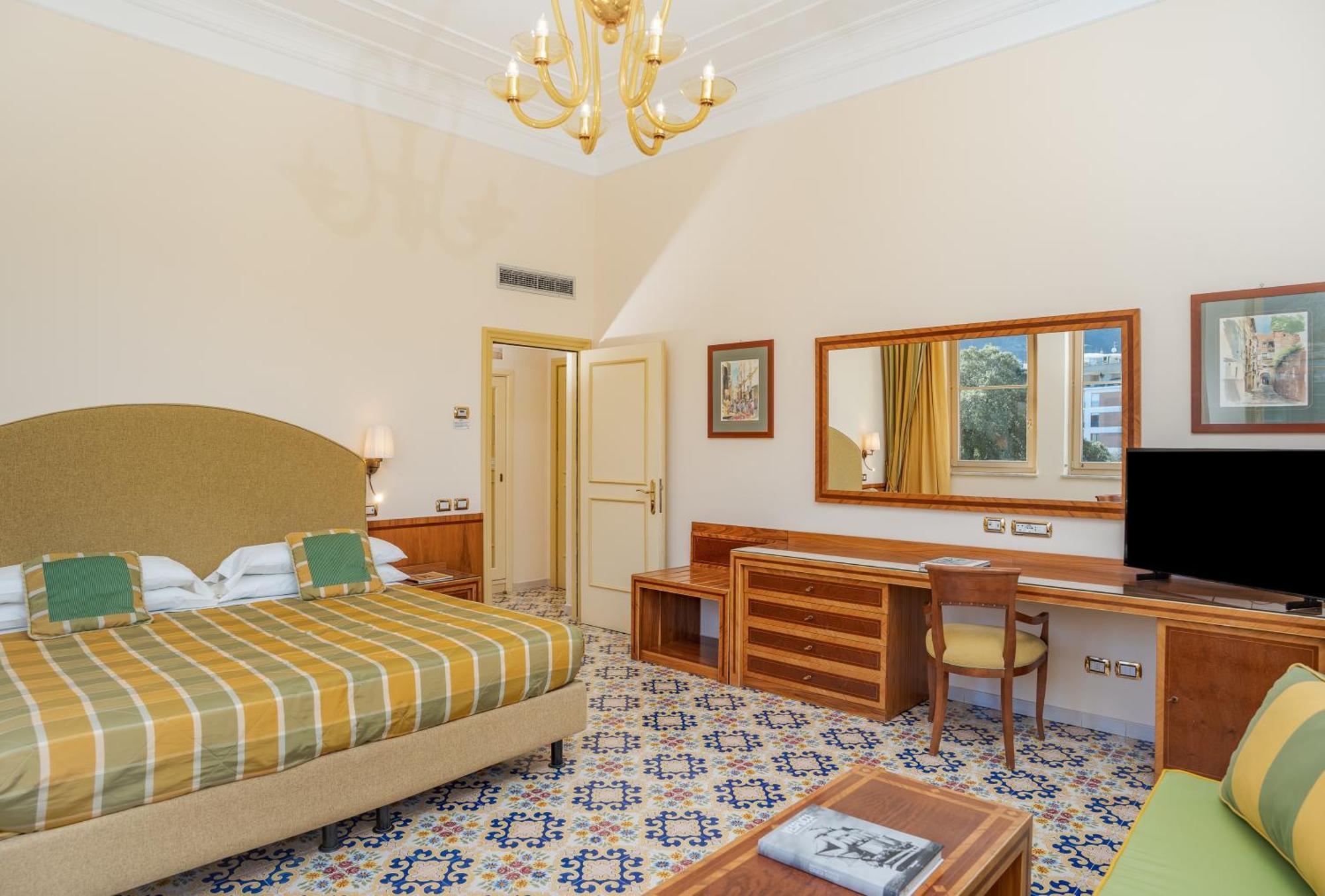 Hotel Antiche Mura سورينتو المظهر الخارجي الصورة