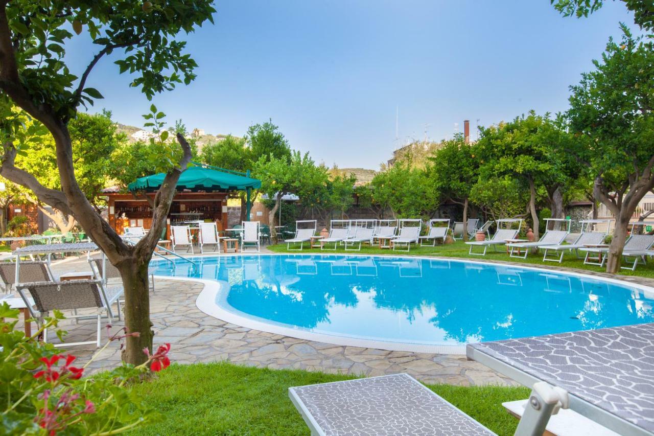 Hotel Antiche Mura سورينتو المظهر الخارجي الصورة