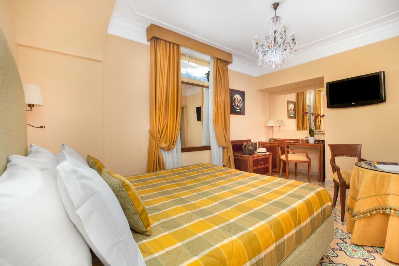 Hotel Antiche Mura سورينتو المظهر الخارجي الصورة